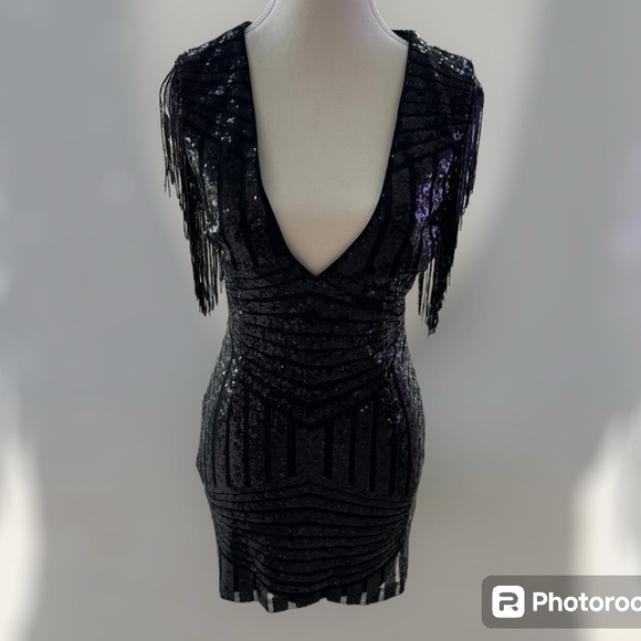 NWT superdown Carly Fringe Sequin Mini Dress Black S Party Event Glam - Picture 8 of 11